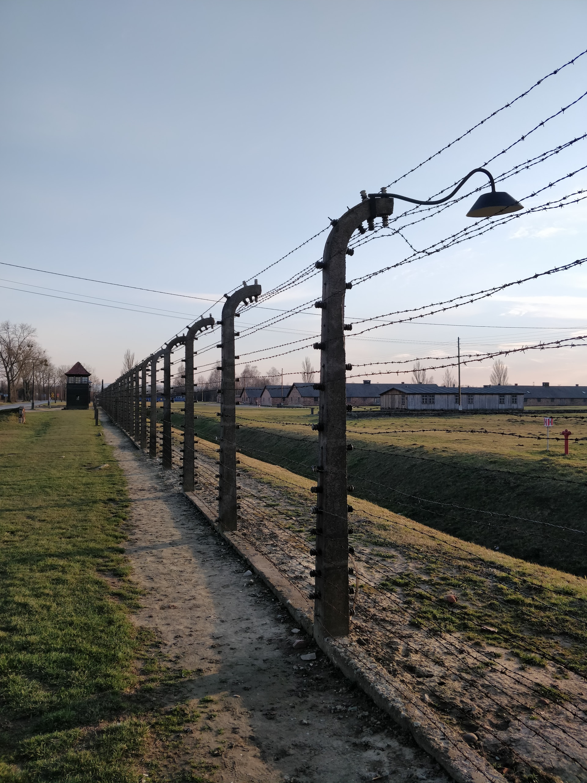 What can I expect during a visit to Sachsenhausen Concentration Camp?