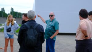 A group of people at the Sachsenhausen concentration camp