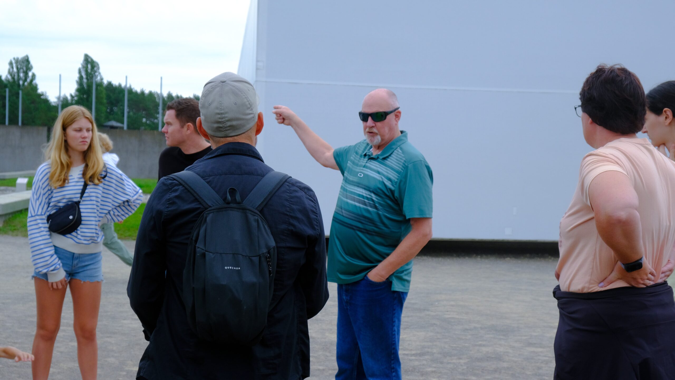 A group of people at the Sachsenhausen concentration camp