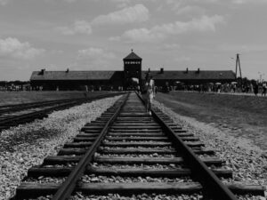How Can I Travel to Sachsenhausen from Berlin?